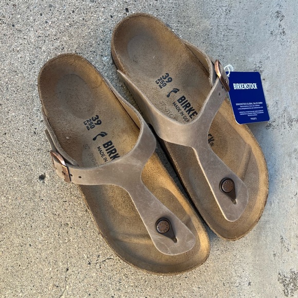 Gizeh Birkenstock 
Tabacco Brown - Picture 10 of 11